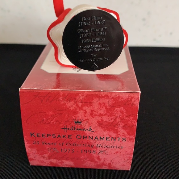 1998 Hallmark Silken Flame Barbie Ornament - Picture 16 of 16